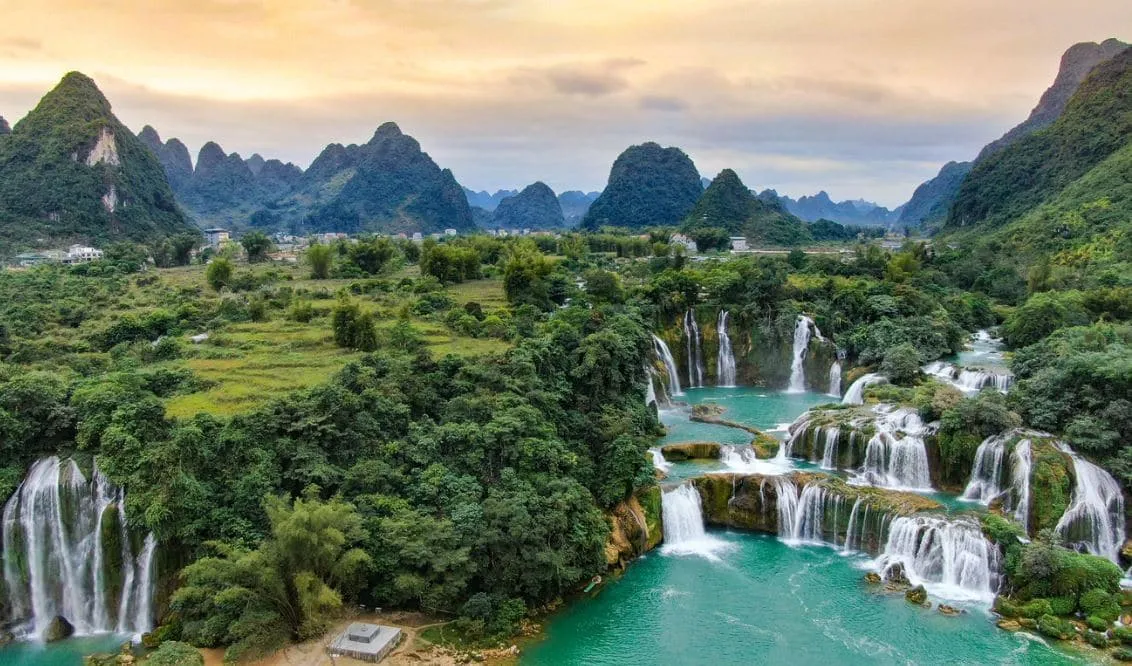 Cascades Vietnam