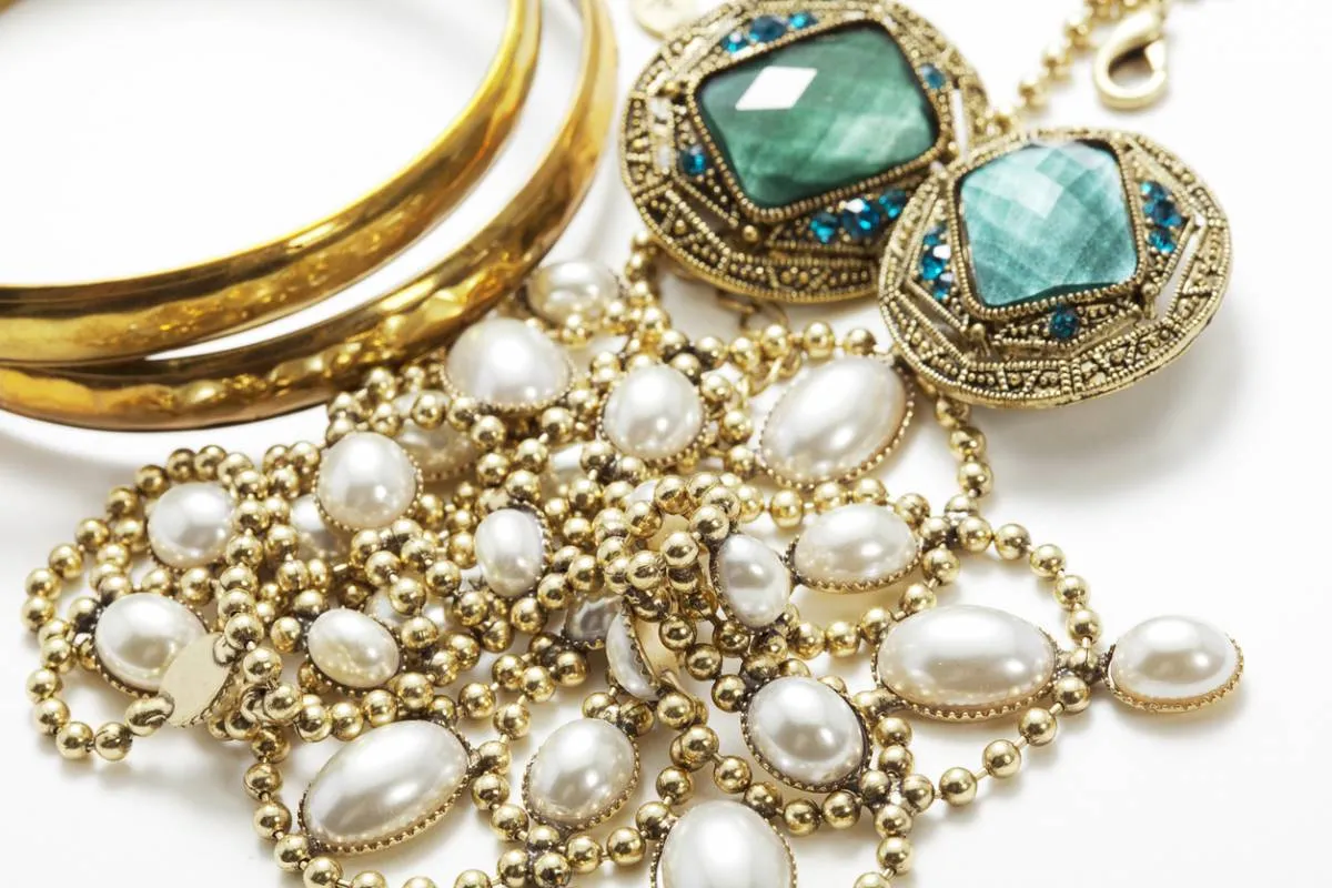 vente anciens bijoux