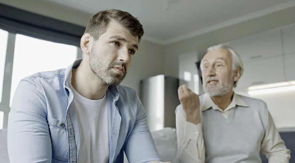 Père Qui Se Dispute Avec Son Fils