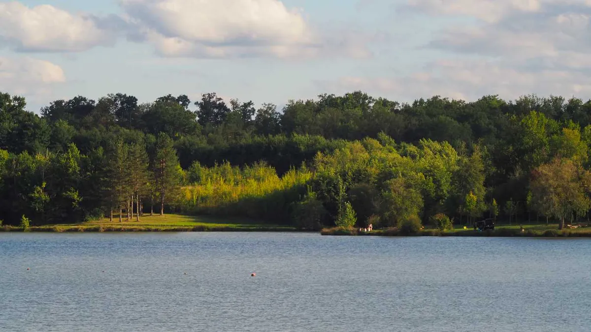 Lac de l'Uby, à Cazaubon