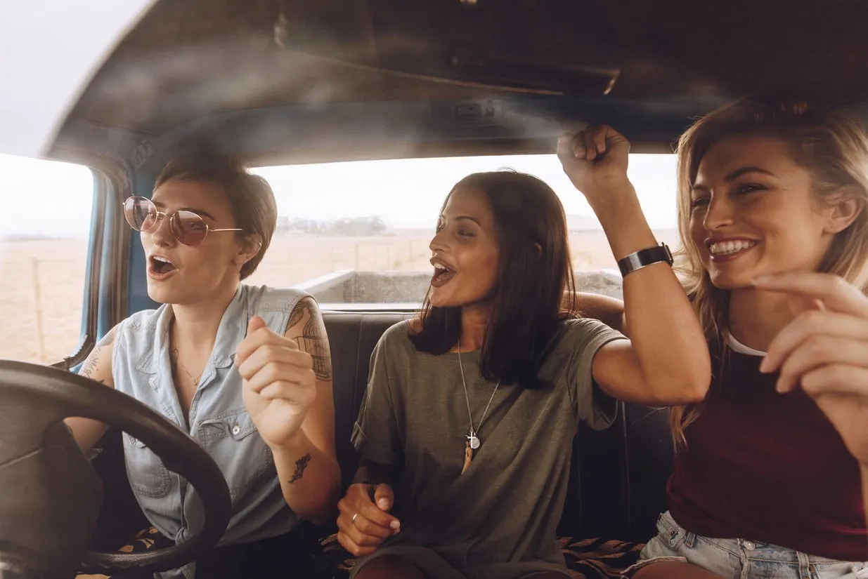 Les 9 meilleures musiques à écouter en voyage Image de l’article