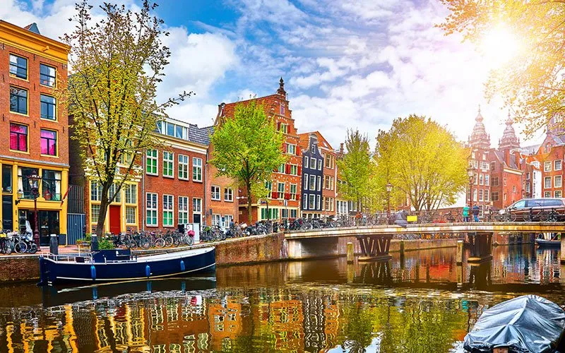 Amsterdam, la capitale européenne idéale à découvrir au printemps Image de l’article
