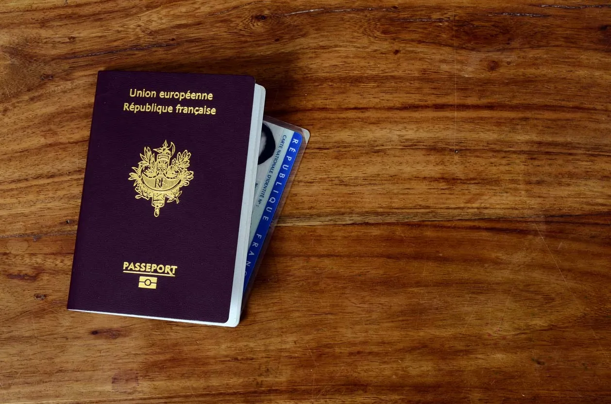 Comment prendre l'avion sans carte d'identité et sans passeport ? Image de l’article