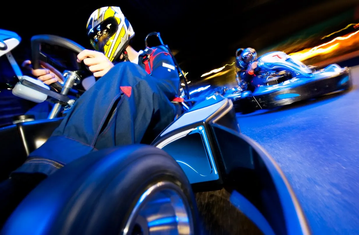 Les 10 meilleurs circuits de karting à Paris et en Île-de-France Image de l’article