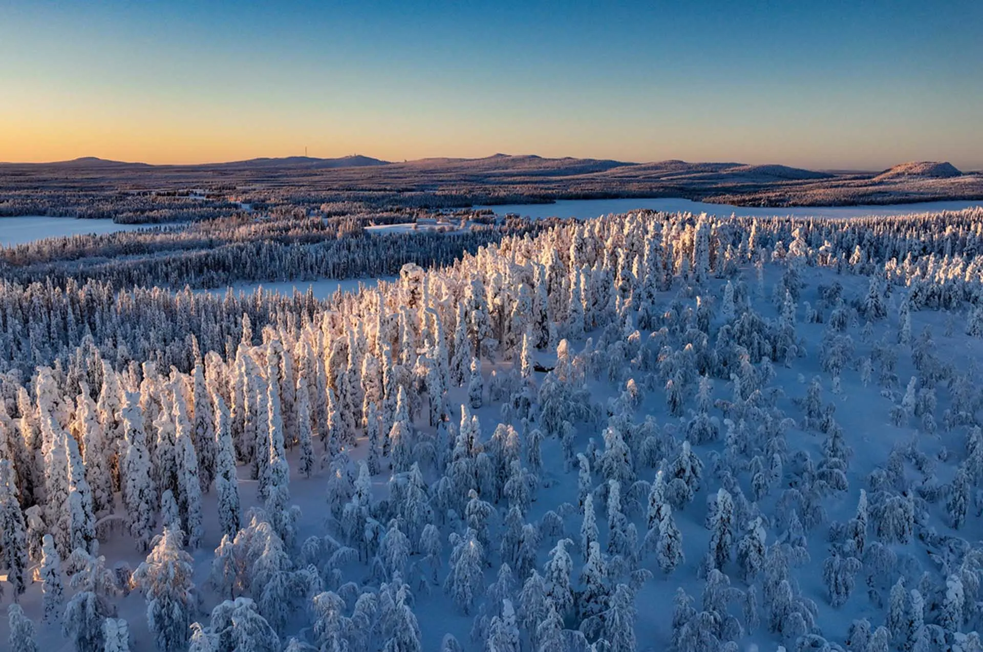 Vous hésitiez à visiter la Laponie ? Voici 5 bonnes raisons d'y voyager cet hiver ! Image de l’article
