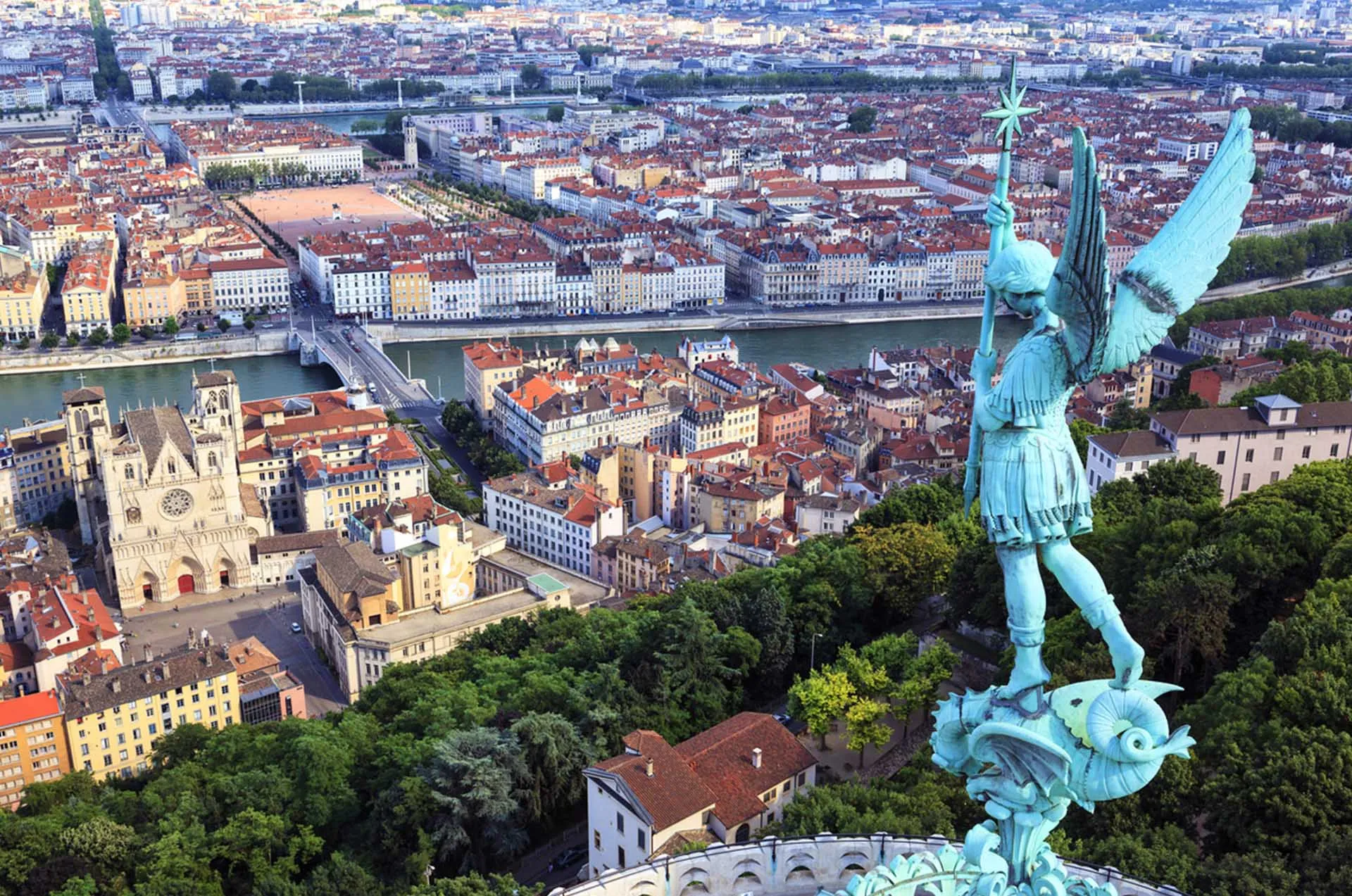 Visiter Lyon sans se ruiner : 7 activités totalement gratuites à découvrir ! Image de l’article