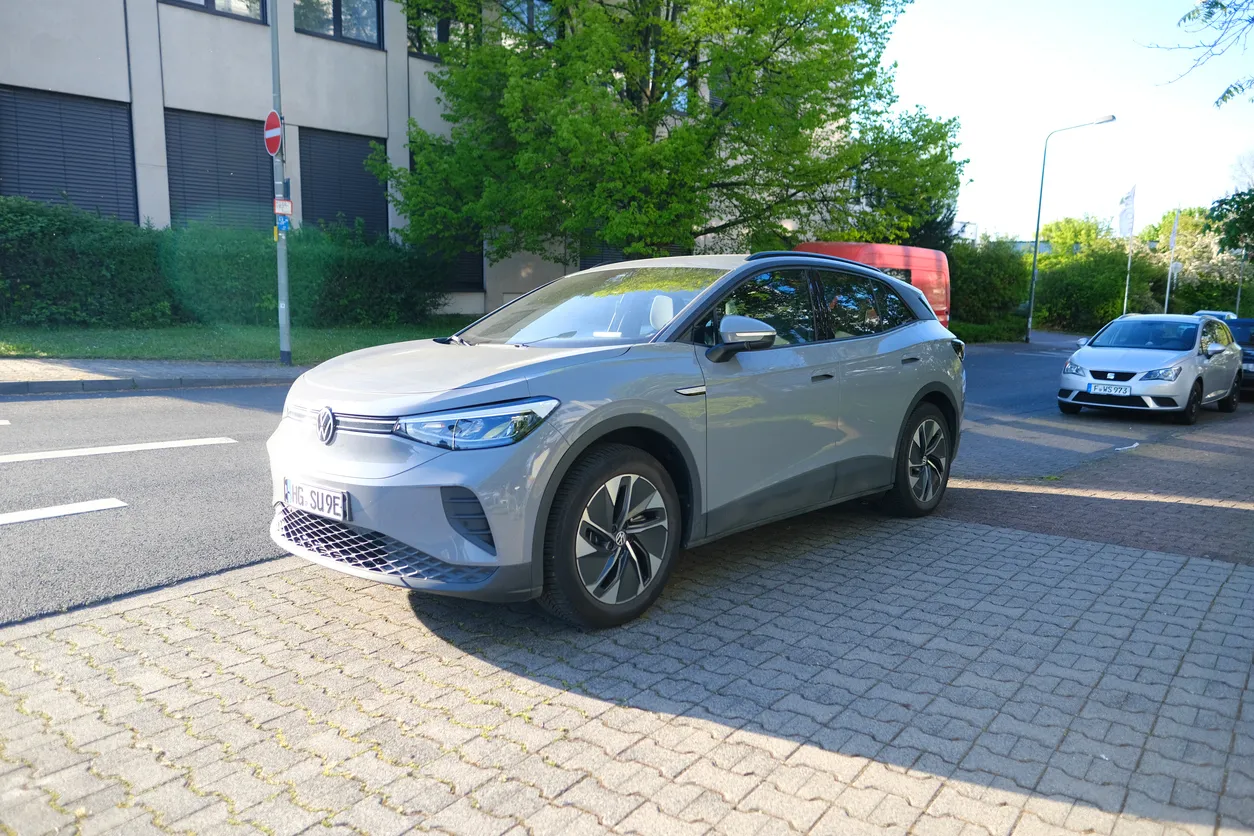 Les infrastructures de recharge pour Volkswagen ID.4 et Tesla Model Y Image de l’article