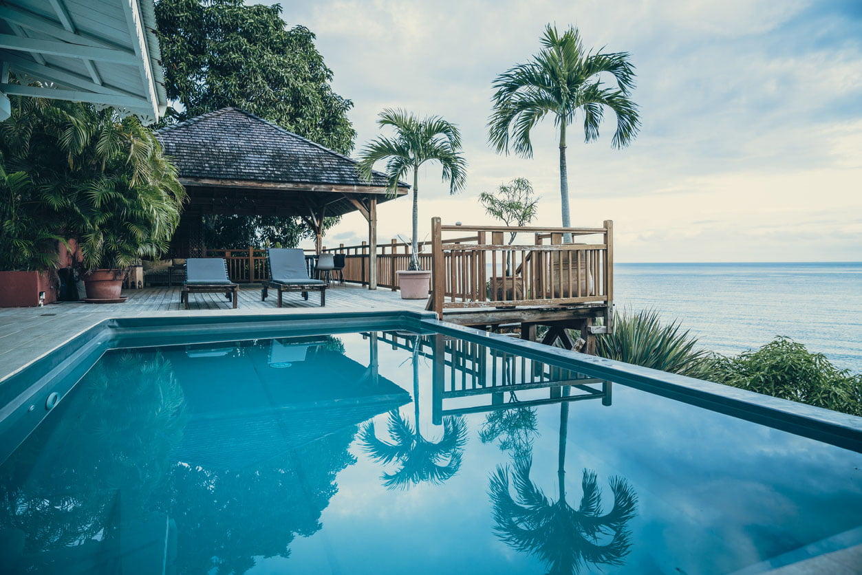 Luxury Villa With Terrace And Infinity Pool With Ocean Views
