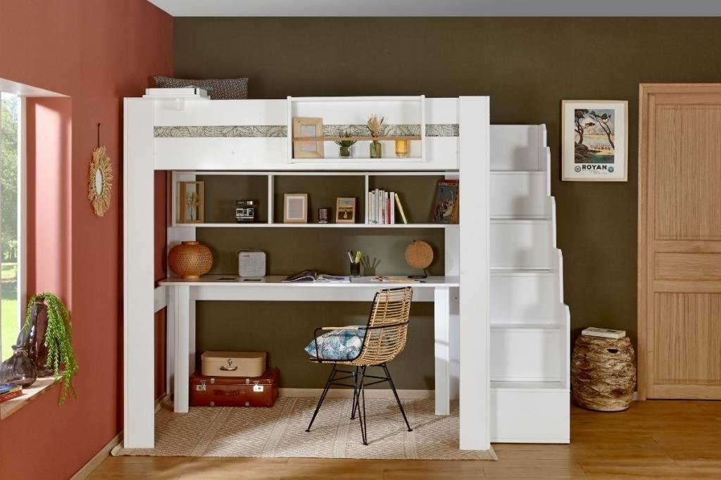 alt = lit mezzanine chic