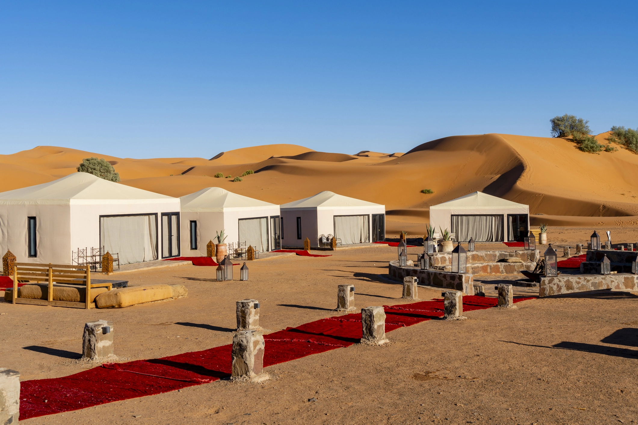 activité au Maroc Camp de luxe dans le désert du Sahara occidental, Maroc