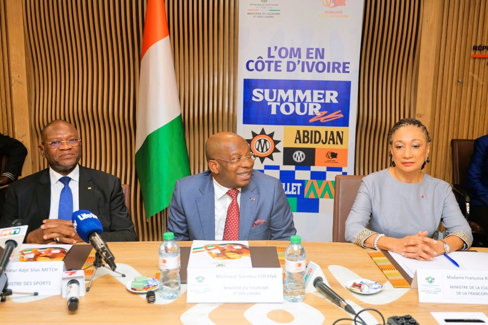 Arrivée de l'Olympique de Marseille à Abidjan pour le Summer Tour 2026 : l'appel du ministre Fofana