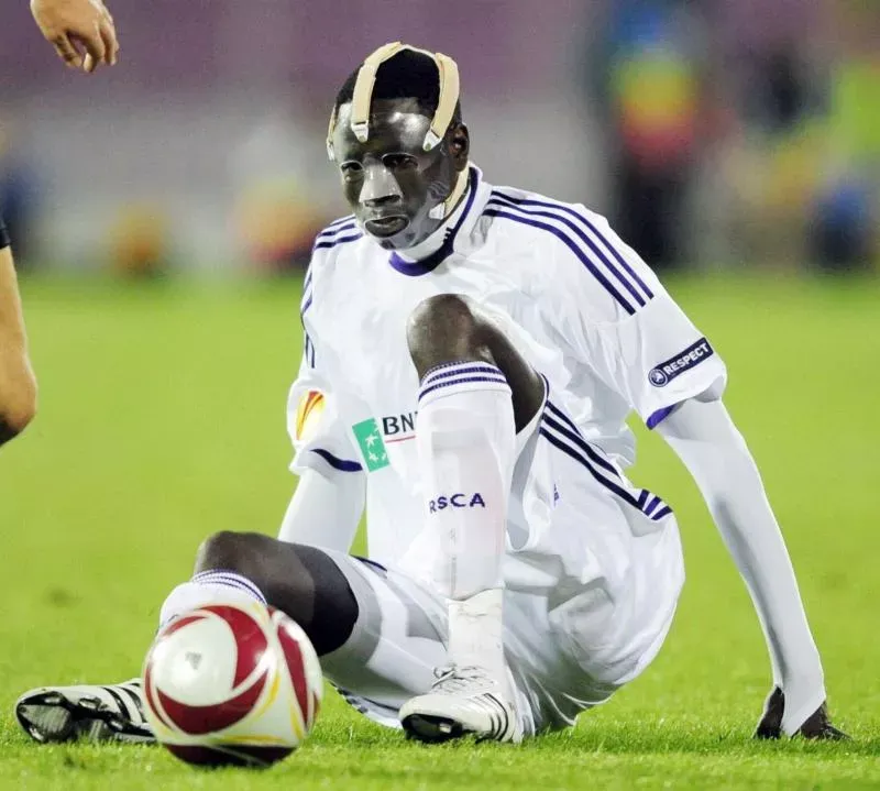 Cheikhou KOUYATE - 22.10.2009 - Timisoara / Anderlecht - UEFA Europa League - Dan Paltinisanu - Timisoara - Roumanie Photo : Eric Lalmand / Belga / Icon Sport - Photo by Icon Sport