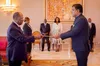 Ouattara reçoit les lettres de créance de cinq nouveaux ambassadeurs en Côte d'Ivoire : des images