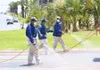 Des professionnels de santé désinfectent une zone publique à Rabat, au Maroc, le 7 mai 2020. Le ministère marocain de la Sant