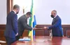 Présidence CAF : la candidature de Jacques Anouma présentée à Ali Bongo, président gabonais