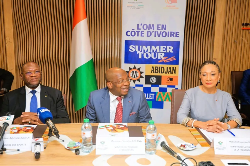 Arrivée de l'Olympique de Marseille à Abidjan pour le Summer Tour 2026 : l'appel du ministre Fofana
