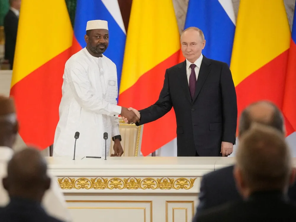 Mali-Russie : un an après leurs accords, Goïta et Poutine font le point