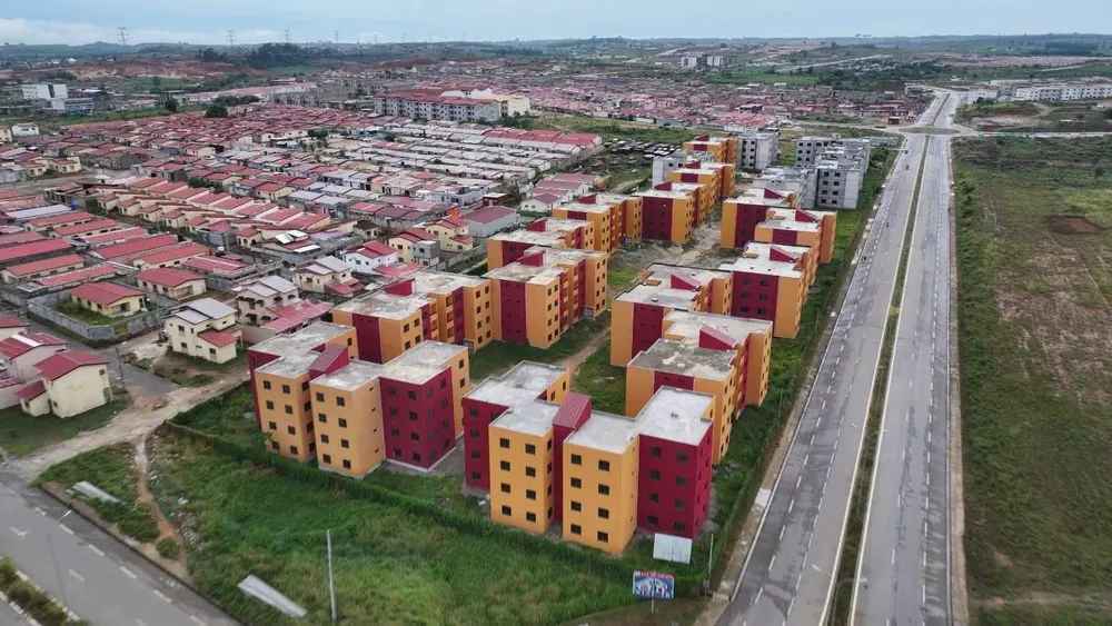 Logements sociaux en Côte d'Ivoire : le PPA-CI dénonce des promesses non tenues
