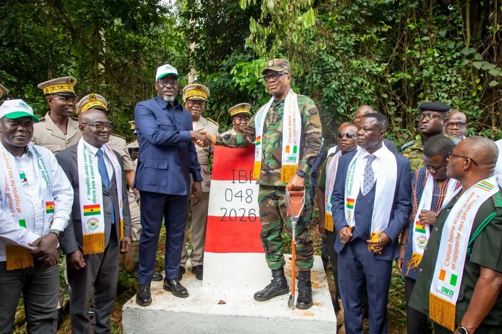 Côte d'Ivoire-Ghana : remise des bornes frontalières BP 55 et BP 45