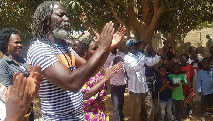 Tiken Jah dément son éventuel accord pour une liberté de Laurent Gbagbo
