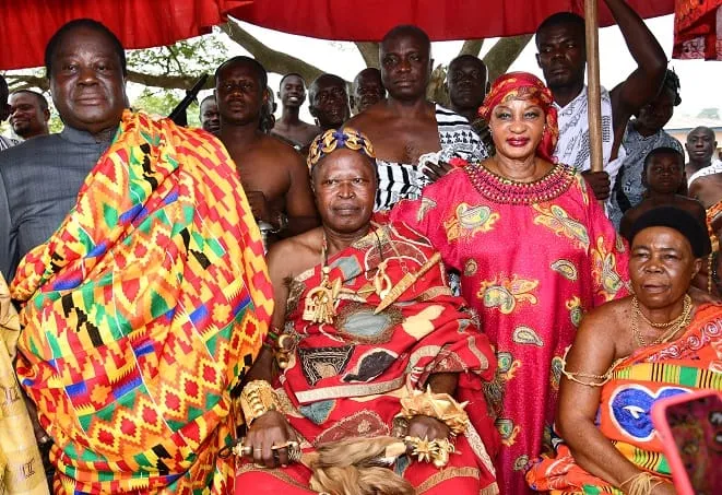 Henri Konan Bédié à la recherche de ses origines à Ansuta au Ghana