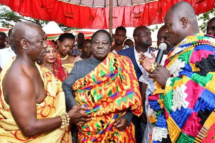 Au Ghana, Bédié s’est autoproclamé chef spirituel des Baoulé : Voici son discours devant Osei Tutu III
