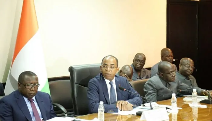 Après Anne Ouloto, Isaac Dé veut aussi « fermer les chantiers et démolir les maisons non conformes »