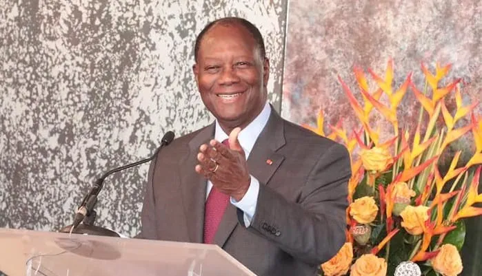 Alassane Ouattara recevant le rapport 2018 de l'IGE, ce vendredi 1er juin 2018