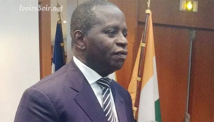 Noël Akossi Bendjo entame un exil à Paris