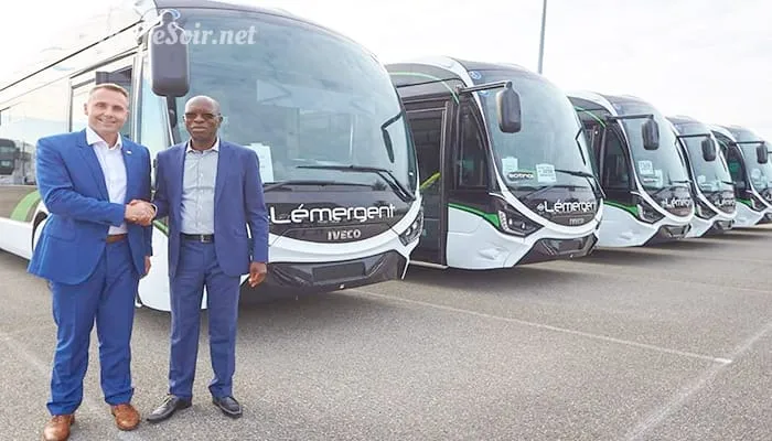 Grosse plaisanterie du ministère des Transports : 450 bus au gaz naturel attendus dans un pays qui importe du gaz naturel