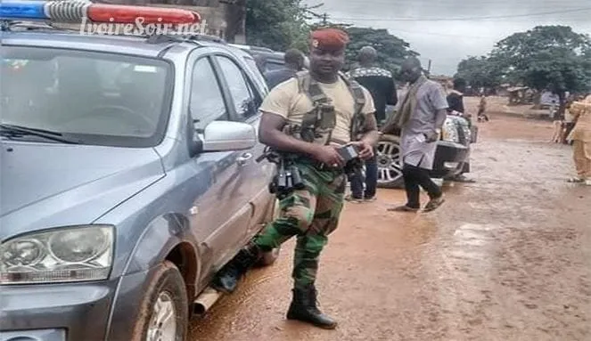 « Lieutenant » Ayouba Ouattara : 10 photos inédites qui contredisent la thèse du faux ?