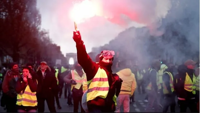 France : « Si les gilets jaunes étaient Noirs et Arabes, ils seraient probablement accusés d’antisémitisme » (Opinion)