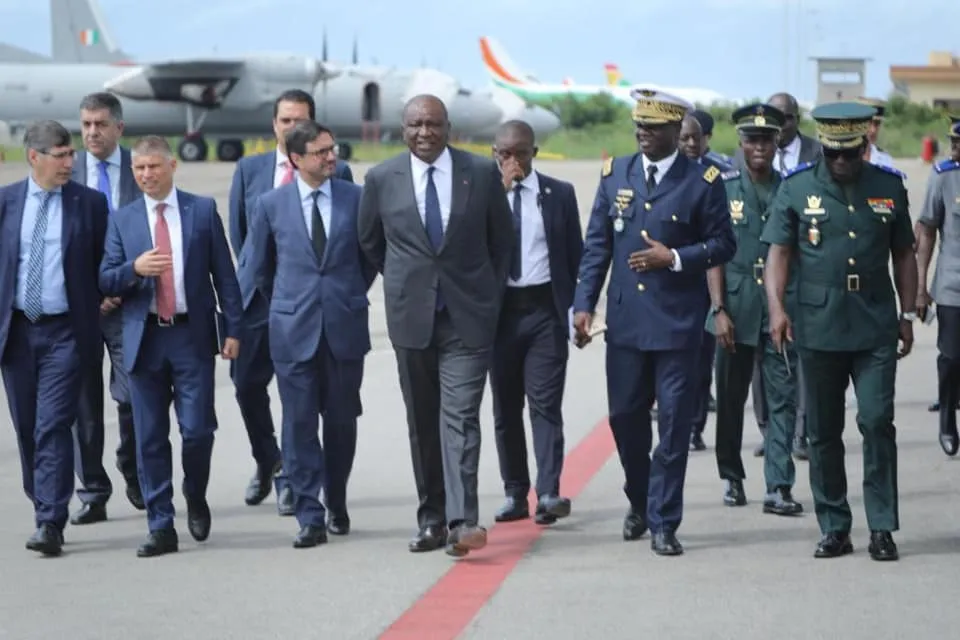 Côte d’Ivoire : Hamed Bakayoko réceptionne le C295 de l’armée de l’air (Images)