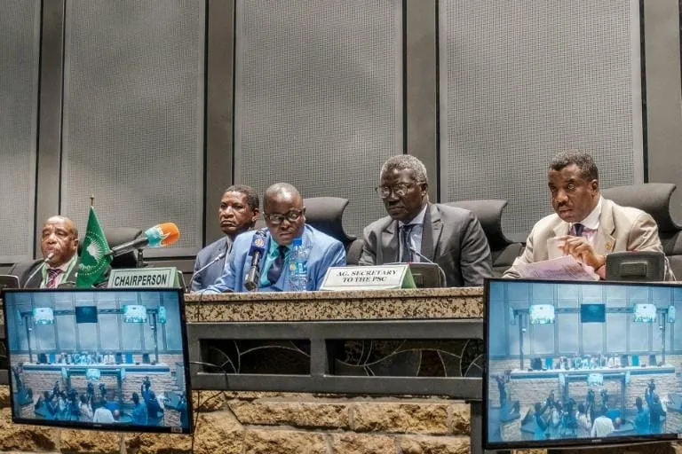 L’Union africaine suspend le Soudan et exige une autorité civile de transition