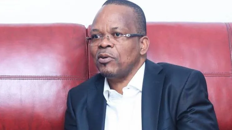 Journaux ivoiriens en voie de disparition : Alain Lobognon se prononce, « un média qui n’informe pas doit disparaître »
