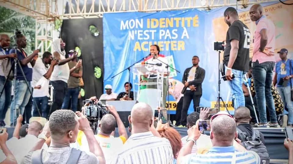 Yasmina Ouégnin: faire payer la CNI, c’est « empêcher une partie de l’électorat ivoirien de participer aux scrutins à venir »