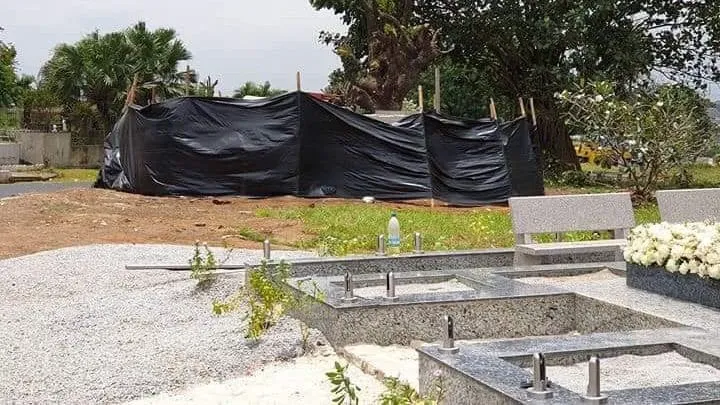 Sacré Yôrôbô! l’Etat fait bitumer la route du cimetière de Williamsville jusqu’à la tombe d’Arafat