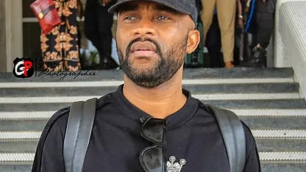 Stars aux funérailles d’Arafat: Arrivée de Fally Ipupa à Abidjan