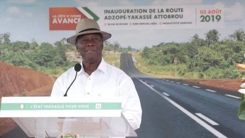 Côte d’Ivoire: « Alassane Ouattara construit-il les routes avec sa fortune personnelle ? »