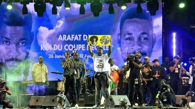 Sidiki Diabaté offre son disque de platine à DJ Arafat: les raisons