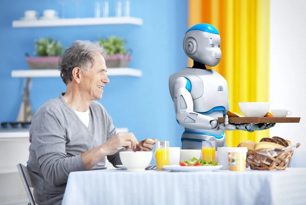 Chine: Des robots pour aider les personnes âgées