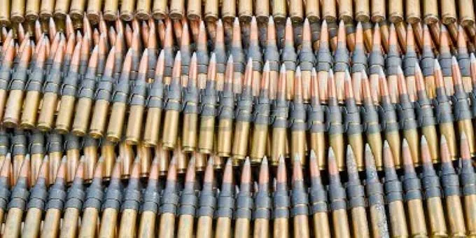 Côte d’Ivoire: découverte de munitions et de tenues militaires à N’Douci