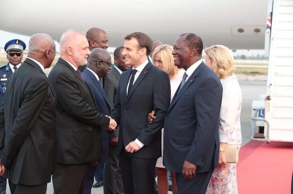 Constitution : « Macron donne carton rouge à Condé et carte blanche à Ouattara »