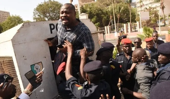 Le Sénégal, terre anti-activistes : 2 semaines que Guy Sagna, Babacar et 6 autres activistes sont en prison