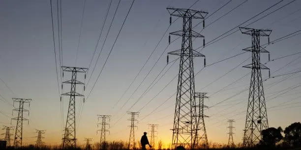 Taux d’électrification au Sénégal : 85% en milieu urbain contre 60% en milieu rural en 2022