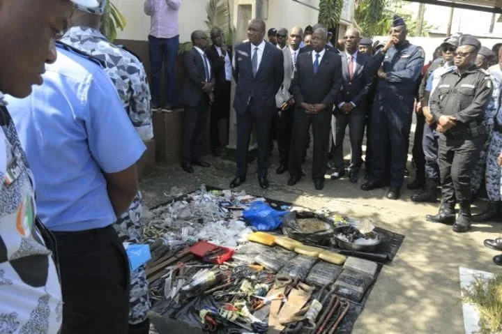 Côte d’Ivoire : la police met en place des numéros pour dénoncer les fumoirs et les fumeurs de drogue