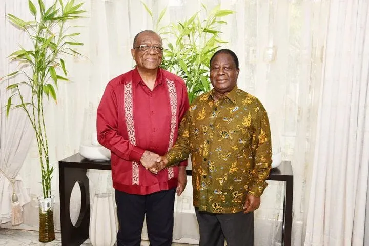 Ezaley chez Bédié : après son accident de la circulation, le vice-Président est de retour à Abidjan