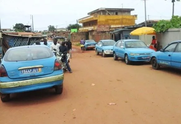 Grève « wôrô wôrô » à Yopougon – Le Gouvernement soutient Kafana Koné : « le maire peut prendre un arrêté pour imposer des amendes »