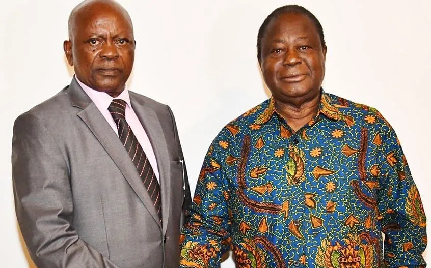 Tête-à-tête Bédié-Anaky et Bédié-Anougblé Emmanuel, membre de la chefferie royale de Sakassou
