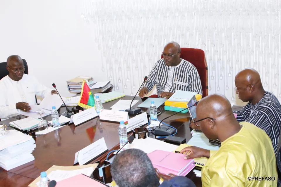 Le Burkina Faso interdit les manifestations pour endiguer le coronavirus